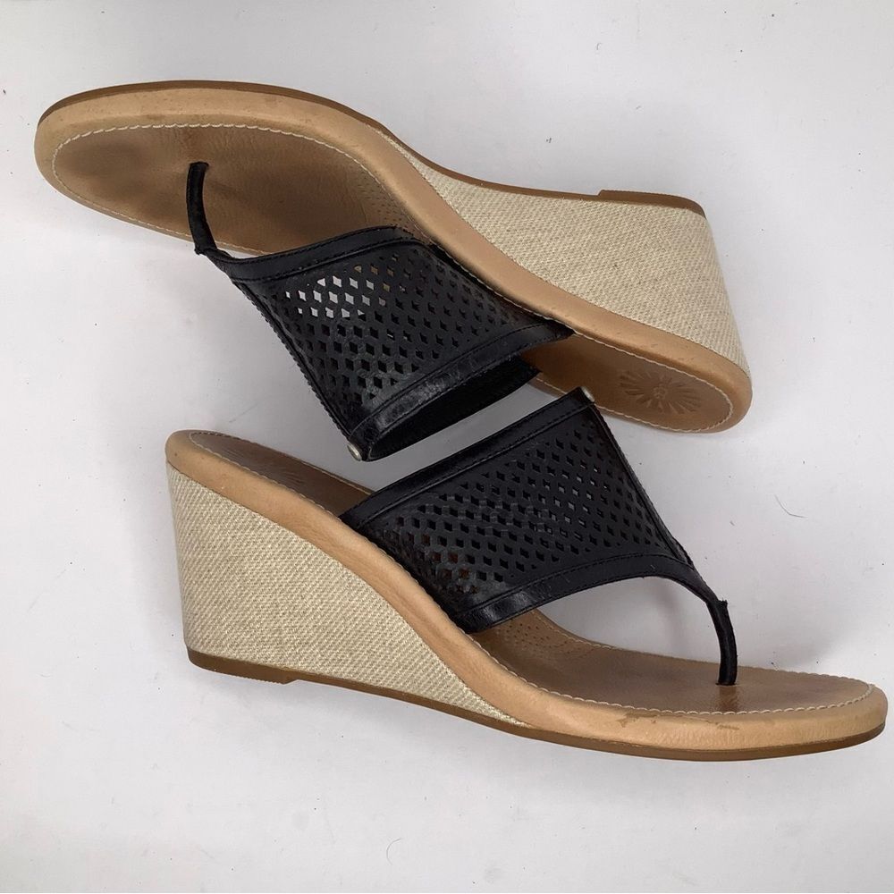 UGG AUSTRALIA SOLENA BLACK LEATHER CUT OUT WEDGE WOMEN'S THONG SANDALS SZ 9W - Picture 5 of 10